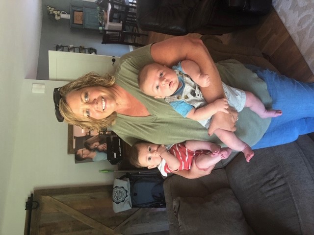 Portrait of Impella® patient Andrea Feder and her two grandsons